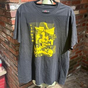 Jordan Black and Yellow Tshirt size XXL